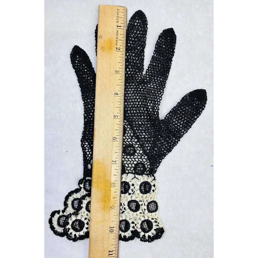 Antique Crocheted Lace Gloves Two Tone Brown Cream Edwardian Small
